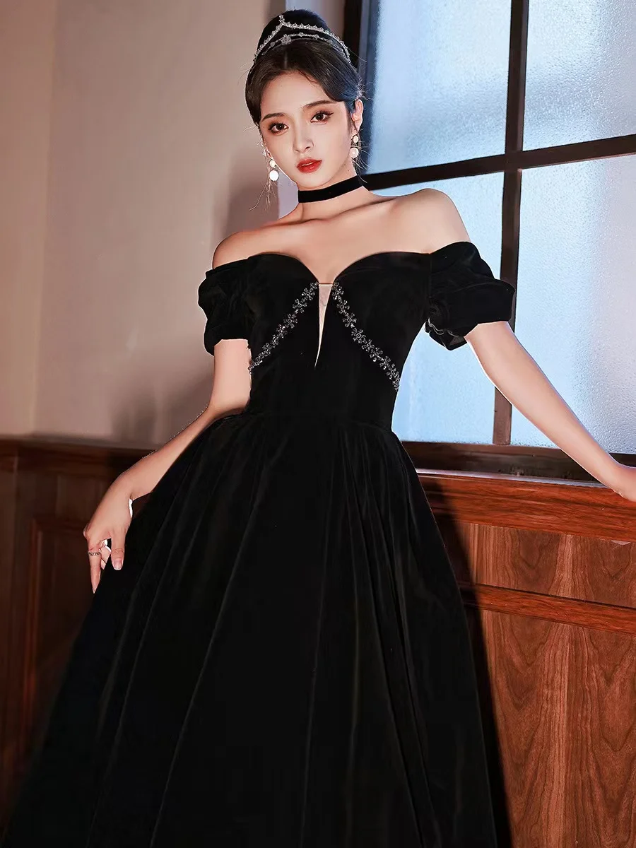 Elegant Black Prom Dress New Slim A Line Luxury Off The Shoulder Boat Neck Lace Up Backless Velvet Party Celebrity Evening Gown
Elegant Black Prom Dress New Slim A Line Luxury Off The Shoulder Boat Neck Lace Up Backless Velvet Party Celebrity Evening Gown