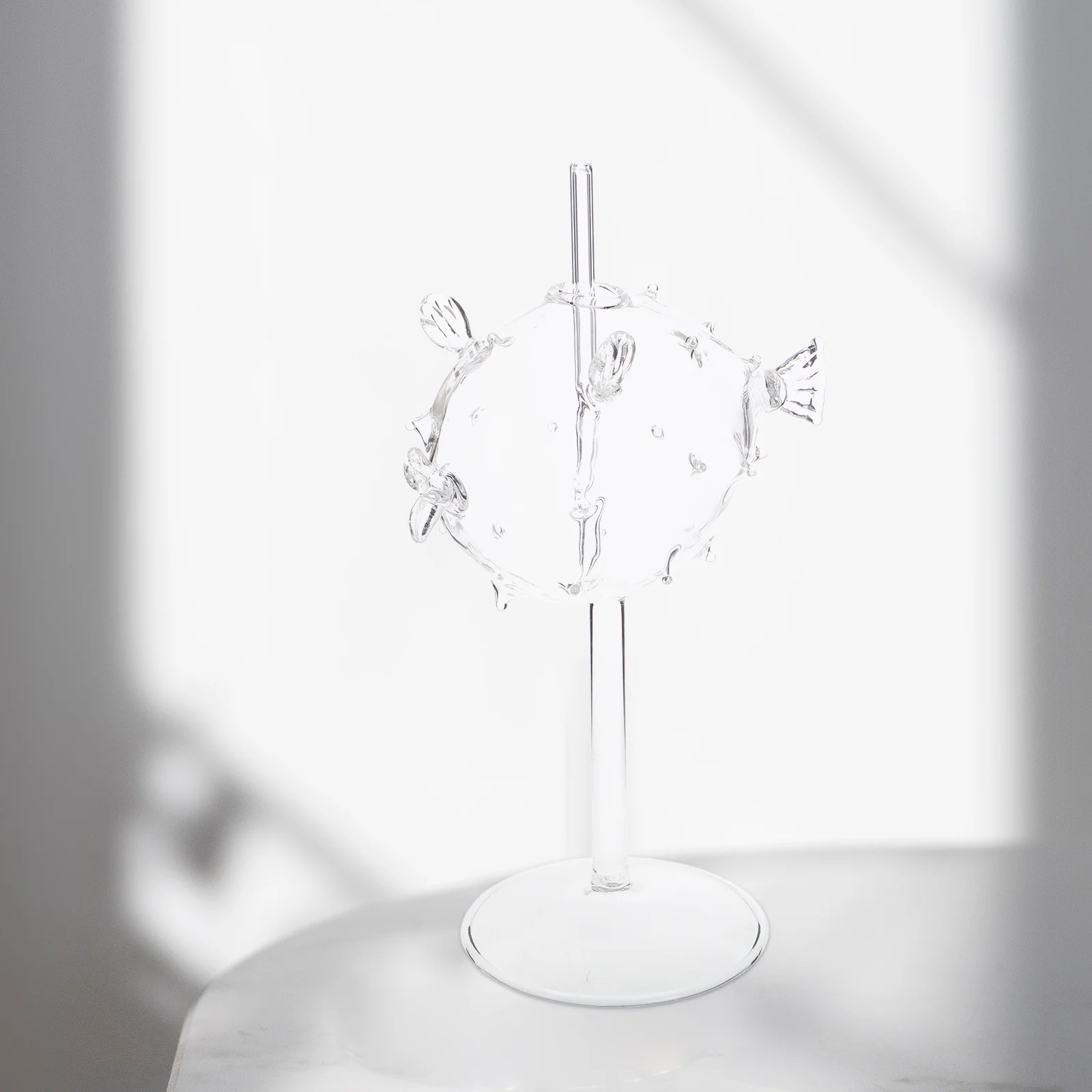 Creative Goblet Glass Unique Fish Shape Wine Glasses Elegant Cocktail Flute Decorative Glass Cups Reusable Party Drinkware
Creative Goblet Glass Unique Fish Shape Wine Glasses Elegant Cocktail Flute Decorative Glass Cups Reusable Party Drinkware