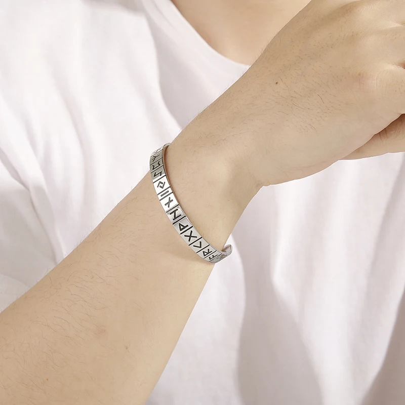 Kkjoy браслет для женщин и мужчин серебряного цвета из нержавеющей стали, Открытый браслет с буквами, винтажный Модный женский ювелирный аксе...
Kkjoy браслет для женщин и мужчин серебряного цвета из нержавеющей стали, Открытый браслет с буквами, винтажный Модный женский ювелирный аксе...