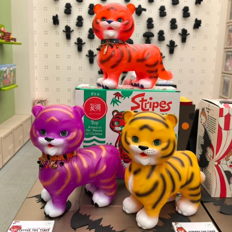 В наличии: Коллекционная серия фигурок-украшений Little Tiger Stripes Mobley в стиле ретро, классические аниме-персонажи, подарок для любителей полифонии
В наличии: Коллекционная серия фигурок-украшений Little Tiger Stripes Mobley в стиле ретро, классические аниме-персонажи, подарок для любителей полифонии