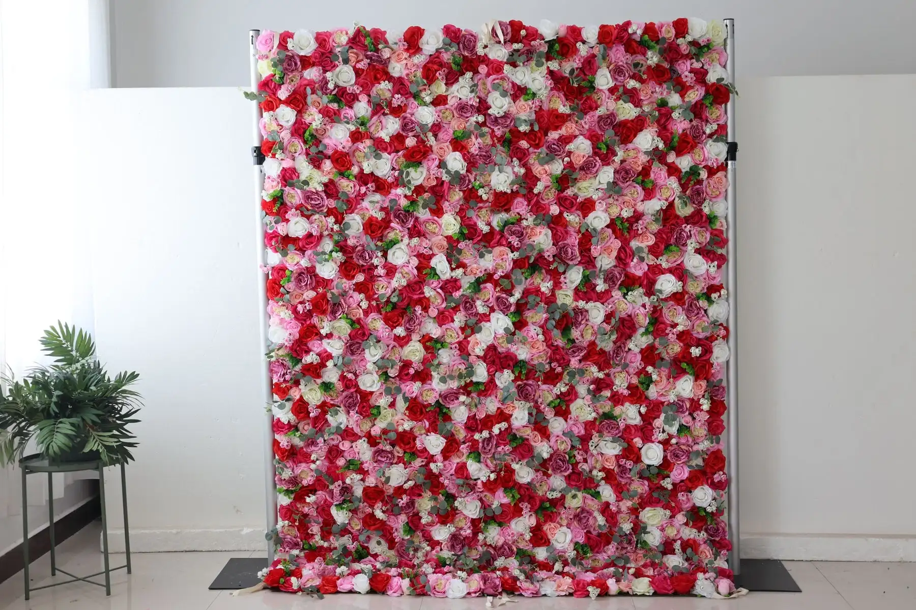 Royal Series 3D Luxury Rose Pink Rose Green leaves artificial fabric Birthday Flower wall Wedding background wall decoration
Royal Series 3D Luxury Rose Pink Rose Green leaves artificial fabric Birthday Flower wall Wedding background wall decoration