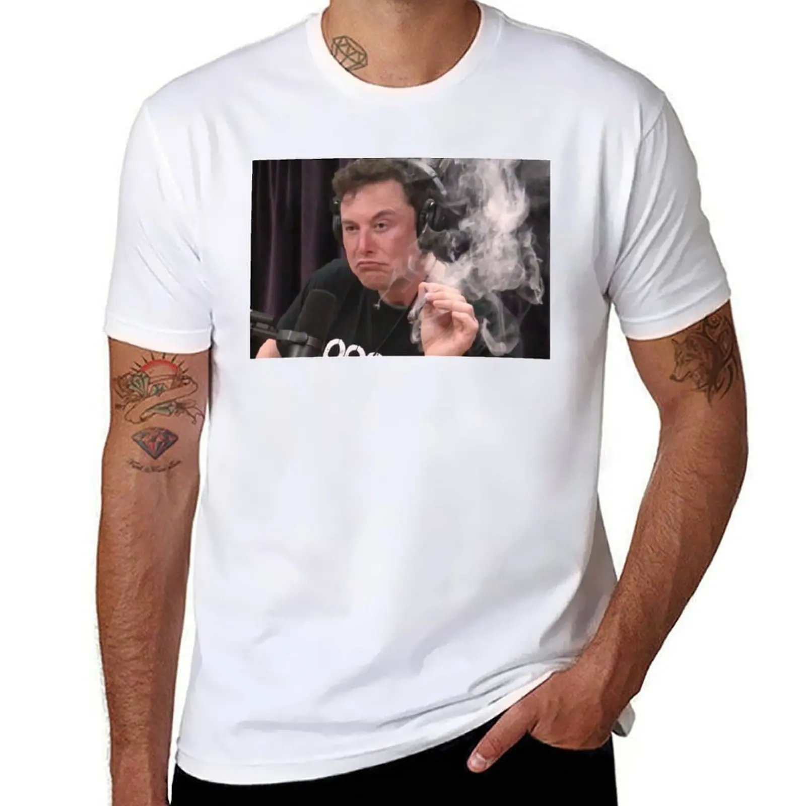Elon Musk Smoking Weed Iconic Photo T-Shirt funny t shirts cotton anime t shirts oversize T-Shirt 
Elon Musk Smoking Weed Iconic Photo T-Shirt funny t shirts cotton anime t shirts oversize T-Shirt