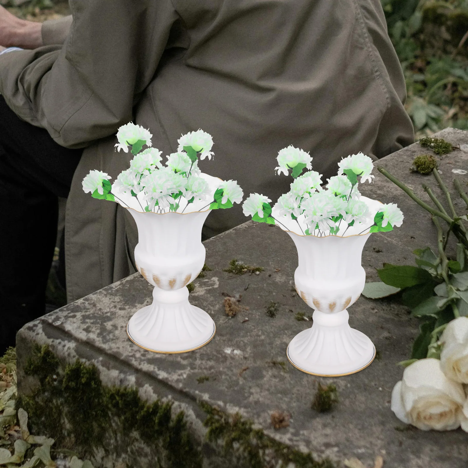 2 Pcs White Vase Cemetery Memorial Decoration Decorative Graveyard Dried Flowers Wedding
2 Pcs White Vase Cemetery Memorial Decoration Decorative Graveyard Dried Flowers Wedding