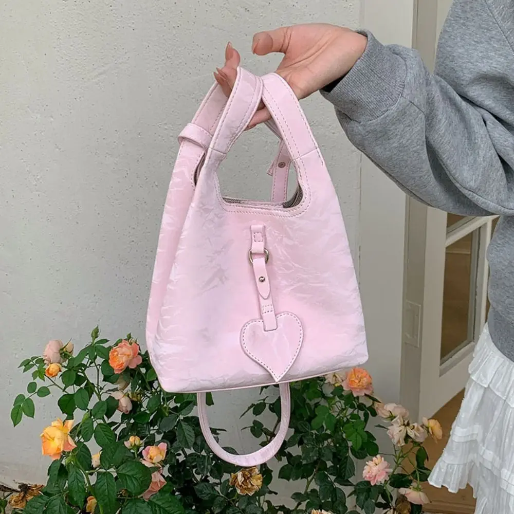 Fashion PU Leather Love Handbag Korean Style Elegant Women Bucket Bag Leisure Casual Shoulder Bag Travel
Fashion PU Leather Love Handbag Korean Style Elegant Women Bucket Bag Leisure Casual Shoulder Bag Travel