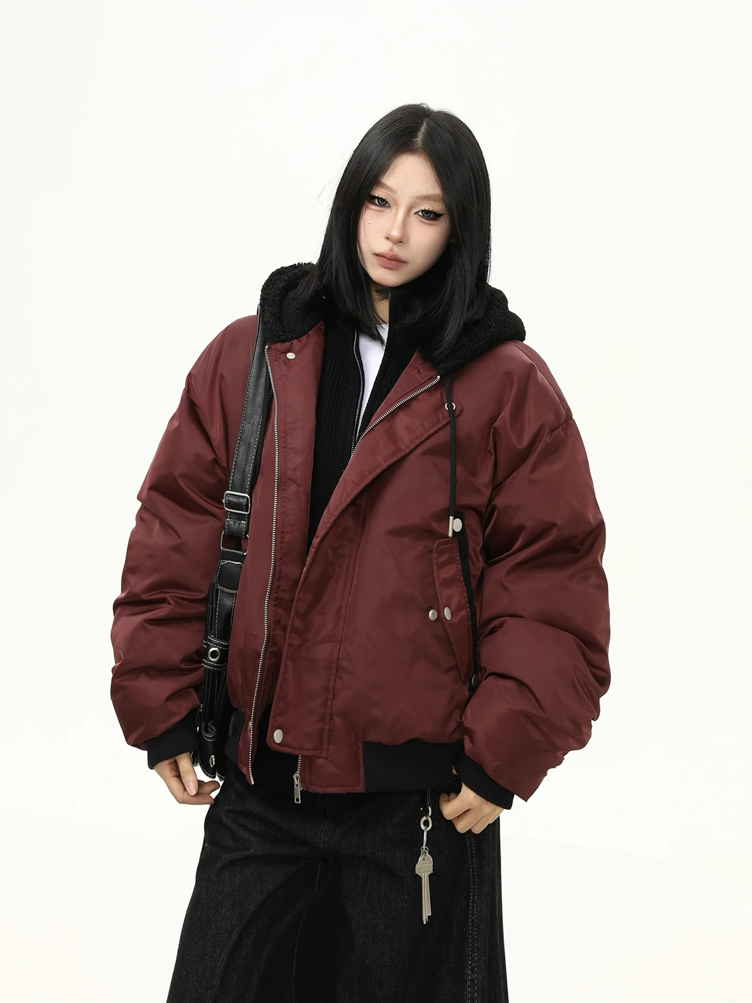 Зимняя утепленная куртка-пилот Wildern Azi с капюшоном, свободного кроя, в американском ретро-стиле, модное хлопковое пальто
Зимняя утепленная куртка-пилот Wildern Azi с капюшоном, свободного кроя, в американском ретро-стиле, модное хлопковое пальто