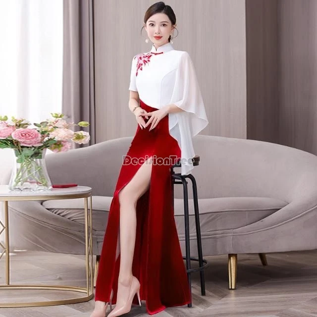 2025 chinese style blue and white porcelain element qipao ancient style improved fishtail slit show qipao trendy party cheongsam
2025 chinese style blue and white porcelain element qipao ancient style improved fishtail slit show qipao trendy party cheongsam
