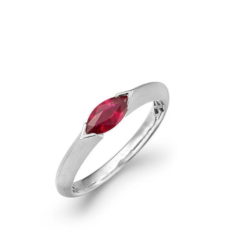 New in originality Natural Horse Eye Red gemstone Rings for Women Silver wire drawing design Advanced Simple Engagement Jewelry
New in originality Natural Horse Eye Red gemstone Rings for Women Silver wire drawing design Advanced Simple Engagement Jewelry