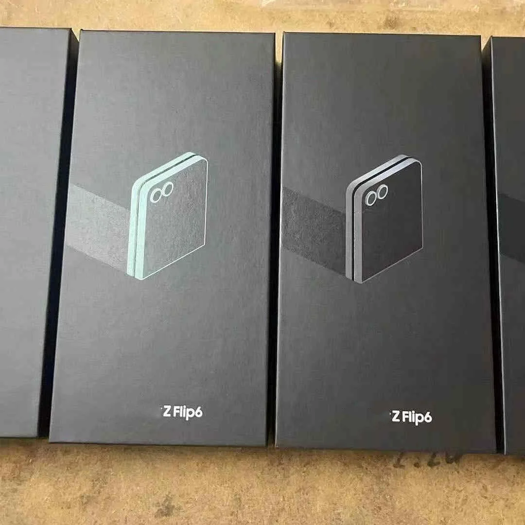 New Mobile Phone Empty Box For Samsung Galaxy Z Flip3 Flip4 Flip5 ZFlip6 5G Phone Packing Box With User Manual Seal Stickers
New Mobile Phone Empty Box For Samsung Galaxy Z Flip3 Flip4 Flip5 ZFlip6 5G Phone Packing Box With User Manual Seal Stickers