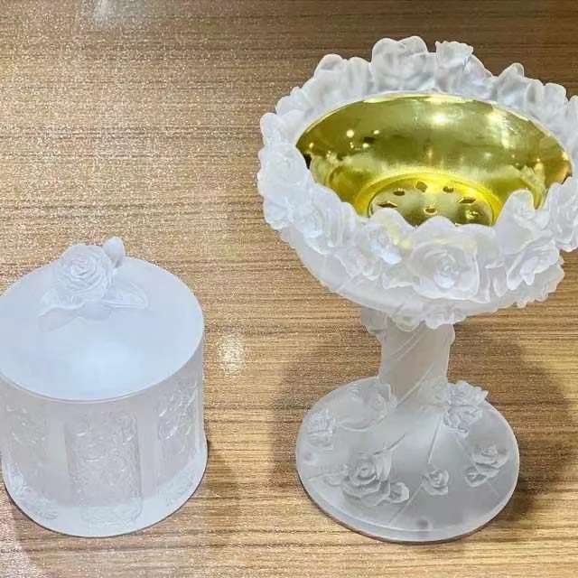 Modern crystal bakhoor incense burner glass incense oil burner liuli incense burner crystal
Modern crystal bakhoor incense burner glass incense oil burner liuli incense burner crystal