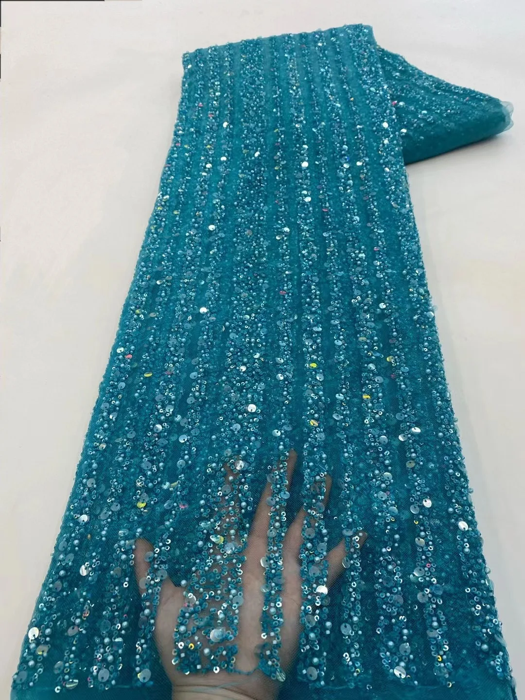 African French Net Embroidery Luxury Handmade 3D Sequins Beaded Lace Fabric for Wedding Party Evening Dress XZ5705
African French Net Embroidery Luxury Handmade 3D Sequins Beaded Lace Fabric for Wedding Party Evening Dress XZ5705