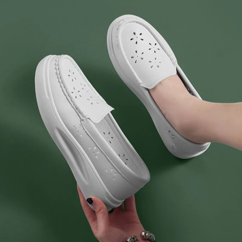 Women Thick Sole Nurse Shoes Breathable Perforated Work Sneakers Non Slip Comfortable Standing All Day Loafers Spring Fall
Women Thick Sole Nurse Shoes Breathable Perforated Work Sneakers Non Slip Comfortable Standing All Day Loafers Spring Fall