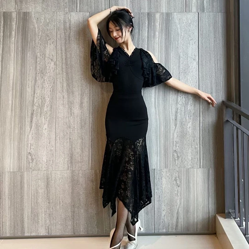 2023 New Ballroom Dance Performance Costumes For Women Black Lace Tops Skirts Suit Chacha Rumba Modern Dance Clothing DN16784
2023 New Ballroom Dance Performance Costumes For Women Black Lace Tops Skirts Suit Chacha Rumba Modern Dance Clothing DN16784