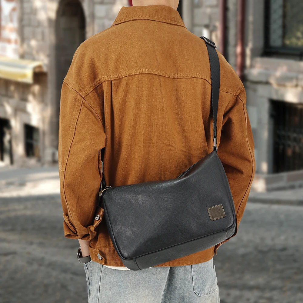 Crossbody Bag New Top Layer Cowhide Large Capacity Casual One Shoulder Men's Bag Genuine Leather Advanced Crossbody Bag For Men
Crossbody Bag New Top Layer Cowhide Large Capacity Casual One Shoulder Men's Bag Genuine Leather Advanced Crossbody Bag For Men