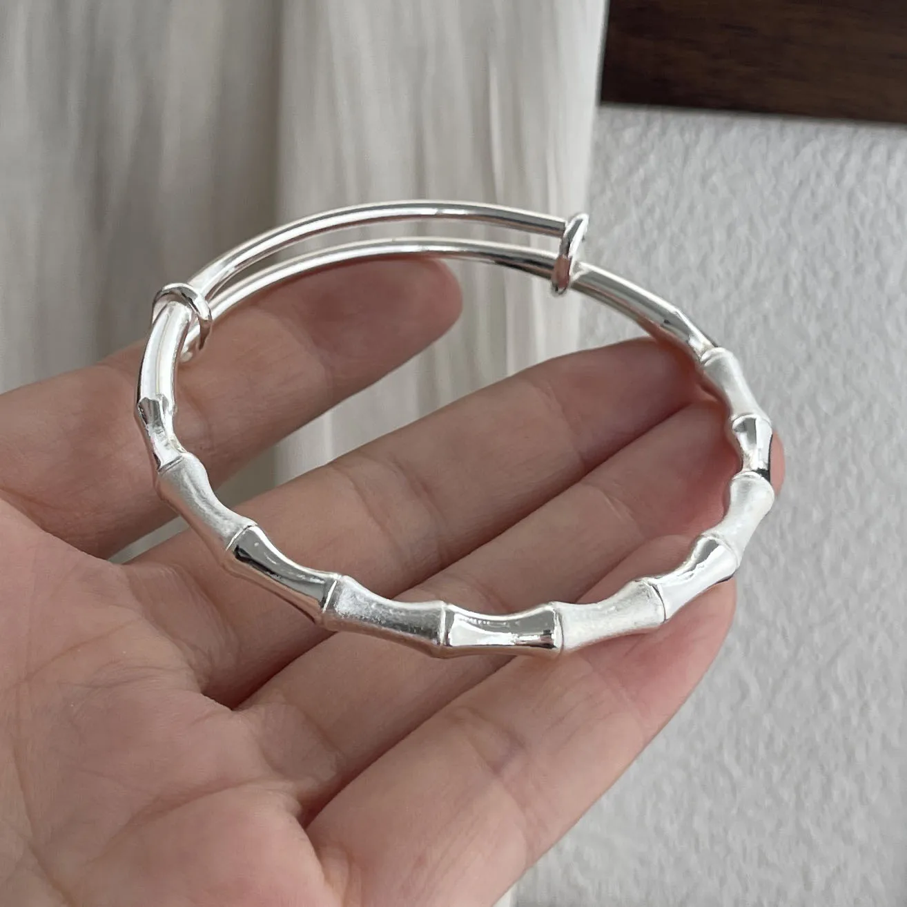 100% Solid 925 Sterling Silver Retro Bracelet for Women Men Vintage Handmade Bamboo Shape Patern Bracelet Birthday Gift
100% Solid 925 Sterling Silver Retro Bracelet for Women Men Vintage Handmade Bamboo Shape Patern Bracelet Birthday Gift
