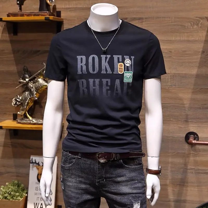 Fashion O-Neck All-match Printed Letter T-Shirts Men's Clothing 2025 Summer New Loose Short Sleeve Casual Tops England Tee Shirt
Fashion O-Neck All-match Printed Letter T-Shirts Men's Clothing 2025 Summer New Loose Short Sleeve Casual Tops England Tee Shirt
