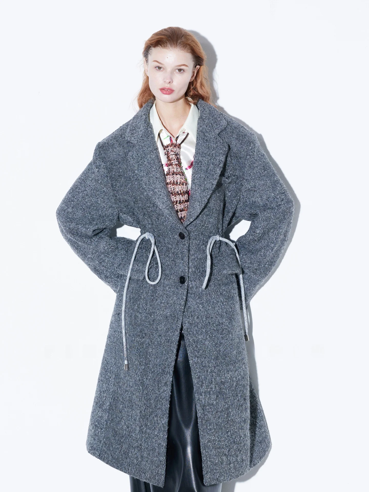 Пальто Finocci из шерстяного твида с утолщенной текстурой, винтажное, женское, с длинными рукавами, средней длины, на одной пуговице
Пальто Finocci из шерстяного твида с утолщенной текстурой, винтажное, женское, с длинными рукавами, средней длины, на одной пуговице