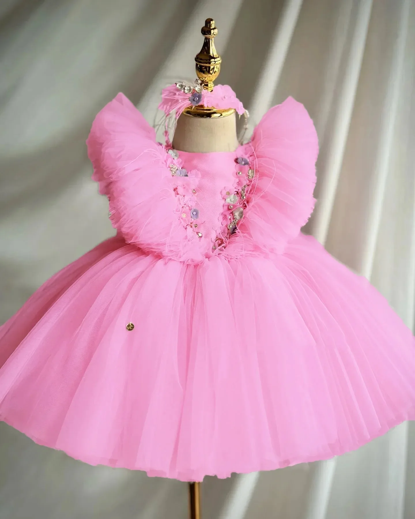 Customized Pink Flower Girl Dress for Wedding Customized Beads Ruffles Princess Holy First Communion Dress Kids Birthday Gown
Customized Pink Flower Girl Dress for Wedding Customized Beads Ruffles Princess Holy First Communion Dress Kids Birthday Gown