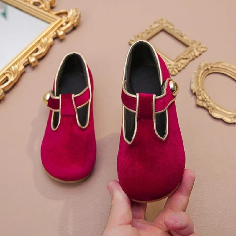 Girls Velvet Princess Loafers Soft Sole Round Toe Kids Footwear Comfortable Fashion Children's Leather Shoes
Girls Velvet Princess Loafers Soft Sole Round Toe Kids Footwear Comfortable Fashion Children's Leather Shoes