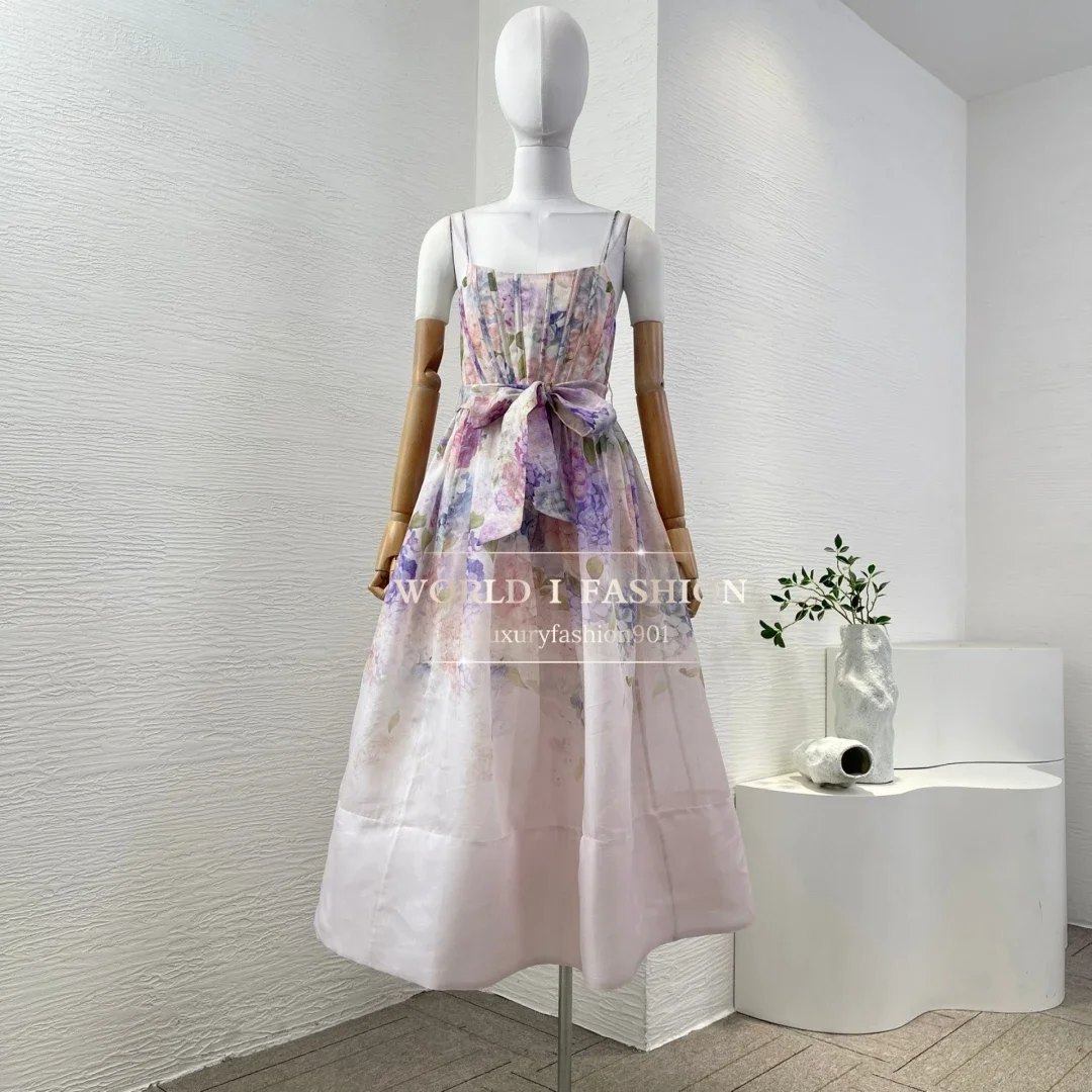 2025 New High Quality Linen Silk Multi Color Floral Print Sleeveless Square Collar Sling Slim Midi Dress for Holiday
2025 New High Quality Linen Silk Multi Color Floral Print Sleeveless Square Collar Sling Slim Midi Dress for Holiday