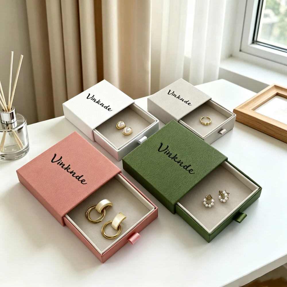 Personalized 24/50 Luxeury Jewelry Drawer Box for Necklace Ring Pendant Watch Glasses-Multi Use Gift Bag Wedding Favor
Personalized 24/50 Luxeury Jewelry Drawer Box for Necklace Ring Pendant Watch Glasses-Multi Use Gift Bag Wedding Favor