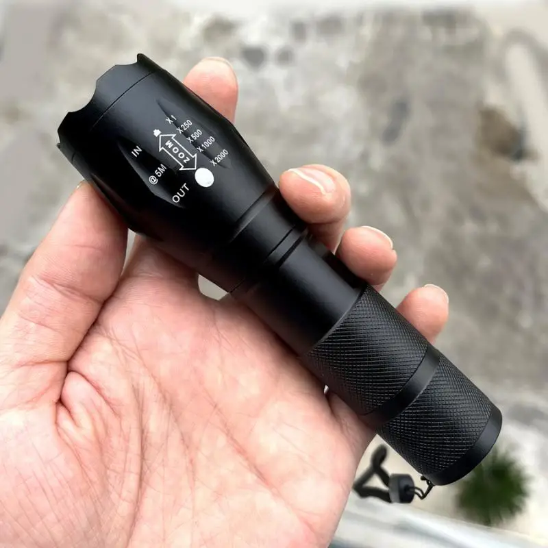 High Power LED Flashlight Zoomable Aluminum Camping Torch Waterproof Uses Batteries Outdoor Activities
High Power LED Flashlight Zoomable Aluminum Camping Torch Waterproof Uses Batteries Outdoor Activities