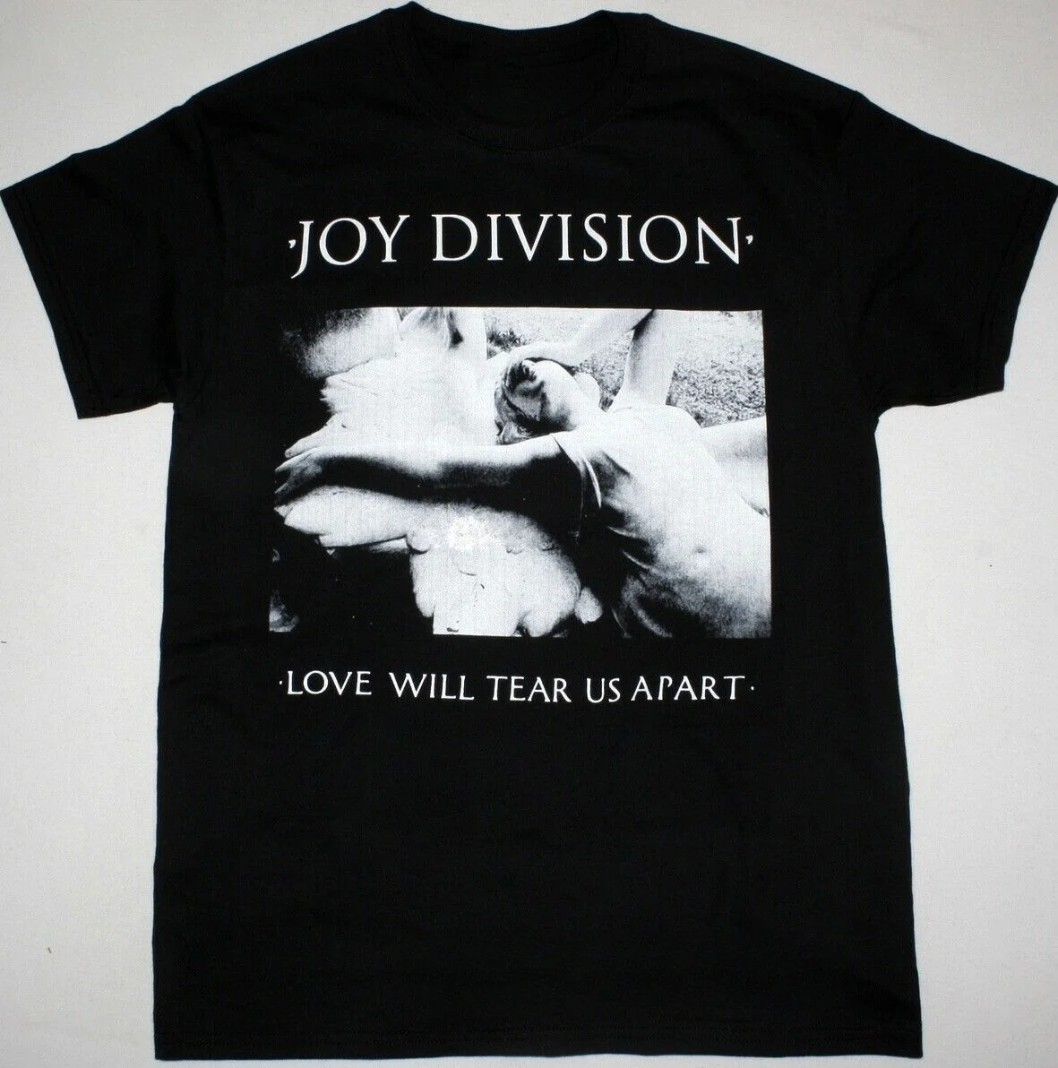 Шикарный Печатный JOY DIVISION LOVE будет разорвать наш панк тренд моды уличные летние универсальные футболки для мужчин и женщин
Шикарный Печатный JOY DIVISION LOVE будет разорвать наш панк тренд моды уличные летние универсальные футболки для мужчин и женщин