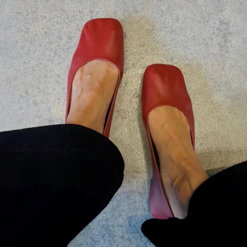 Fashion Luxury Women's Ballerina Shoes Casual Summer Soft Leather Comfortable Office Shoes Shallow Flats Slip On Shoes
Fashion Luxury Women's Ballerina Shoes Casual Summer Soft Leather Comfortable Office Shoes Shallow Flats Slip On Shoes