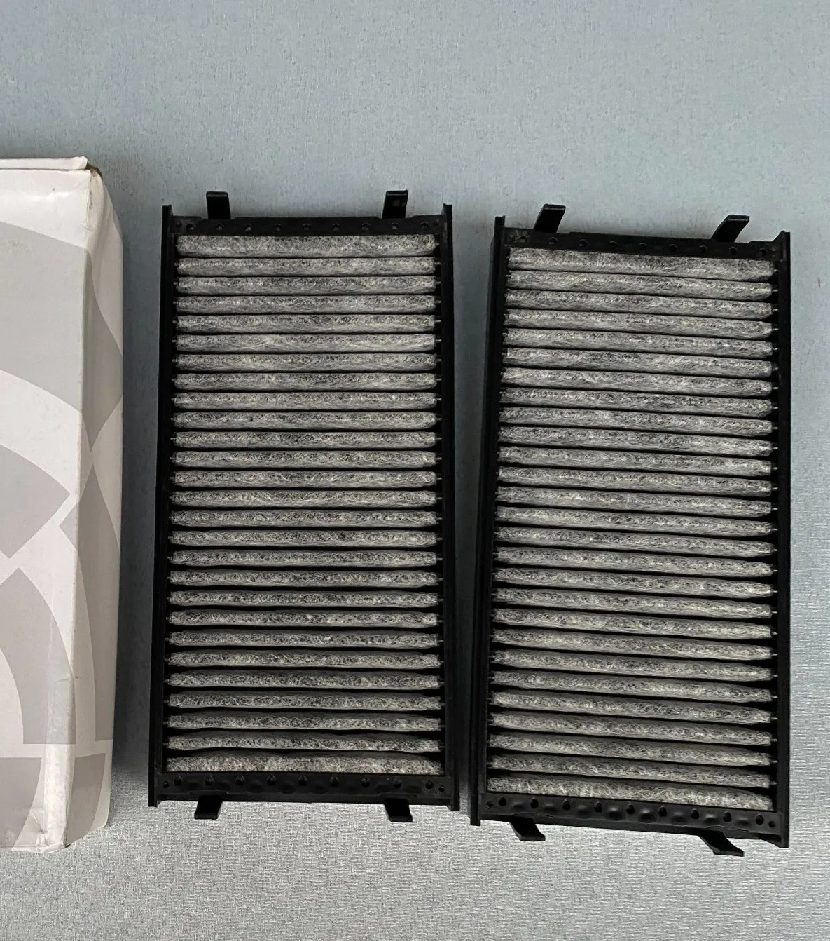2 PCS Cabin Air Filter Set 64316945586 for BMW X5 E70, X6 E71, X6 E72
2 PCS Cabin Air Filter Set 64316945586 for BMW X5 E70, X6 E71, X6 E72