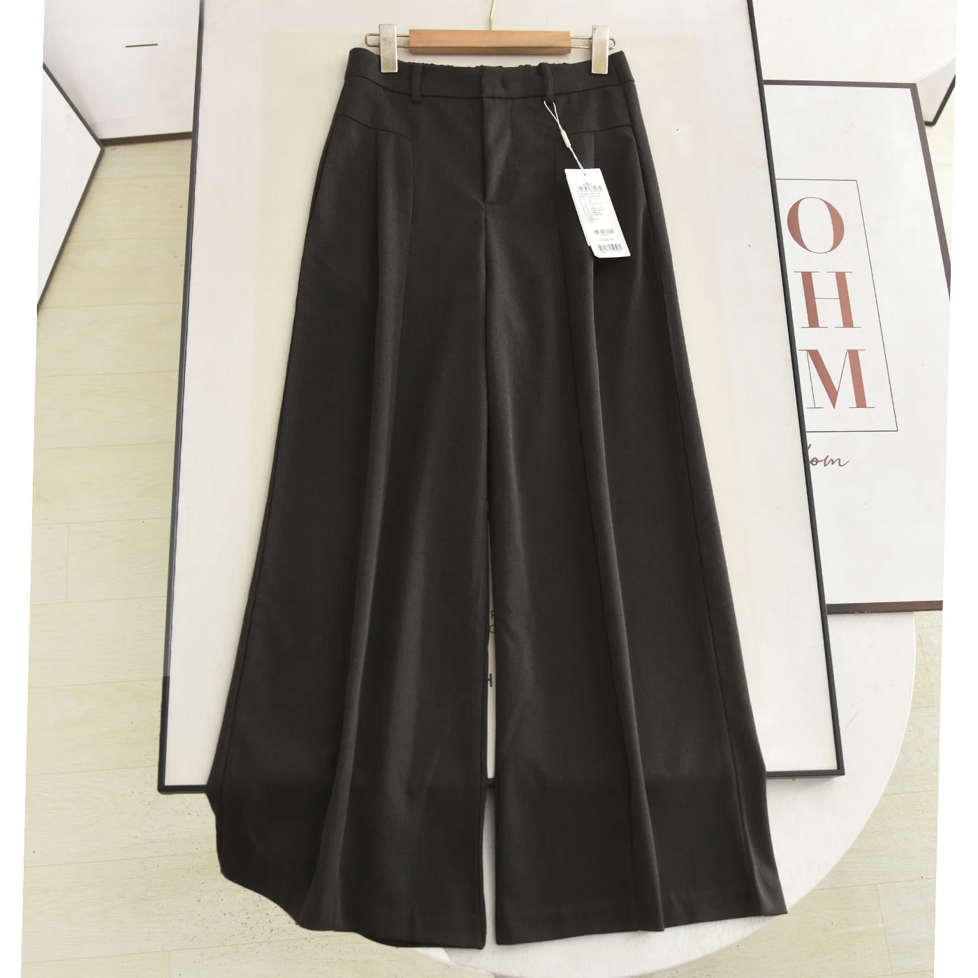 Повседневные брюки с высокой талией и широкими штанинами Ele Commute Sle, универсальные брюки прямого кроя для женщин, осень 2025 г., Новое поступление
Повседневные брюки с высокой талией и широкими штанинами Ele Commute Sle, универсальные брюки прямого кроя для женщин, осень 2025 г., Новое поступление