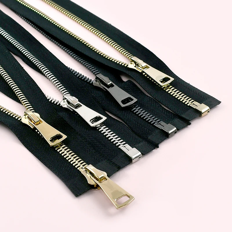 1Pc Meetee 8# Metal Zipper 70-100cm Open-End Double Slider Auto Lock Zippers Clothes Bag Closure Zips Garment Sewing Accessories
1Pc Meetee 8# Metal Zipper 70-100cm Open-End Double Slider Auto Lock Zippers Clothes Bag Closure Zips Garment Sewing Accessories