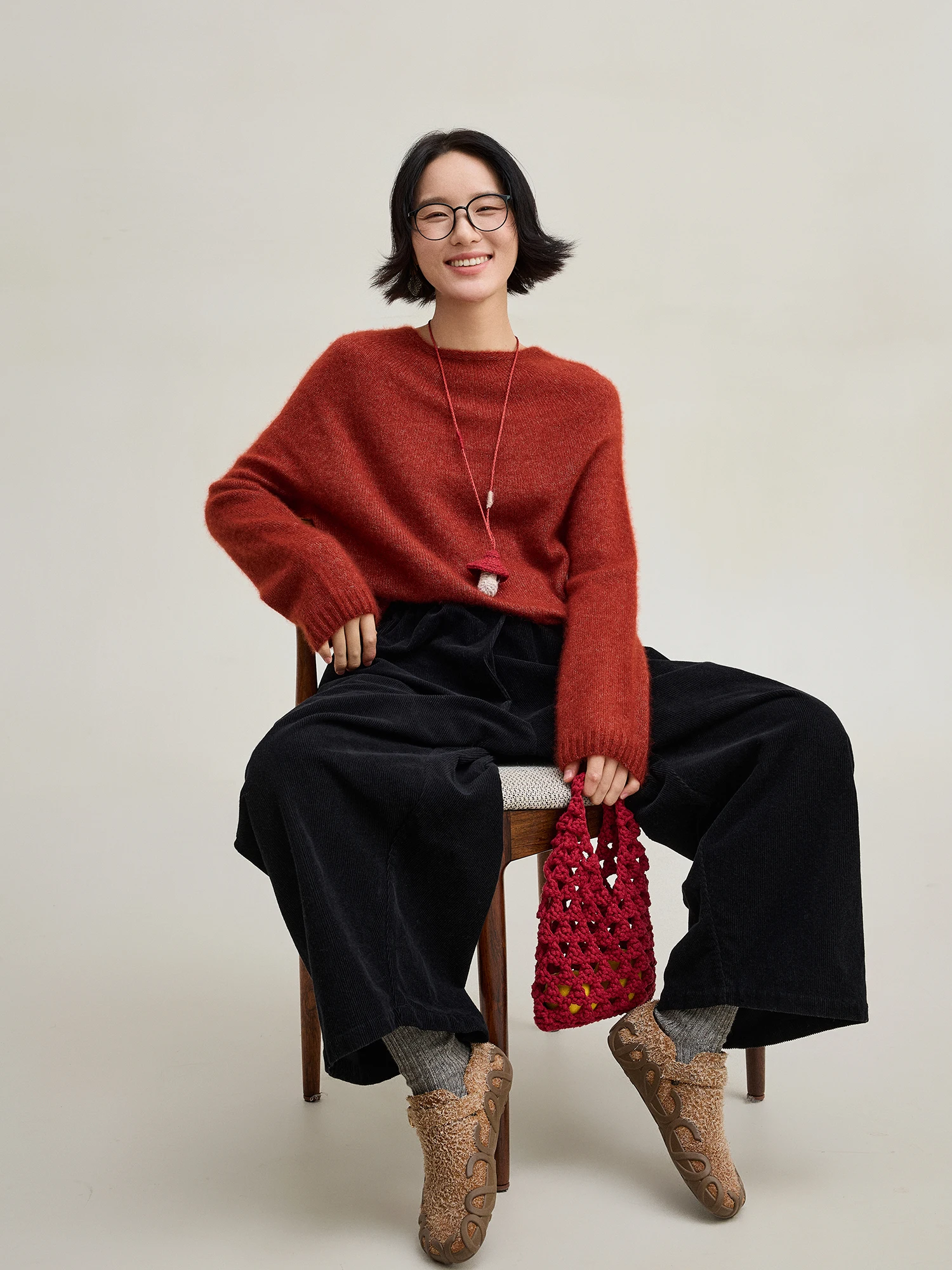 Новый шерстяной свитер Mallin Spring из смесовой пряжи, мягкий повседневный женский джемпер с длинным рукавом, стандартный крой, вязаная кофта
Новый шерстяной свитер Mallin Spring из смесовой пряжи, мягкий повседневный женский джемпер с длинным рукавом, стандартный крой, вязаная кофта