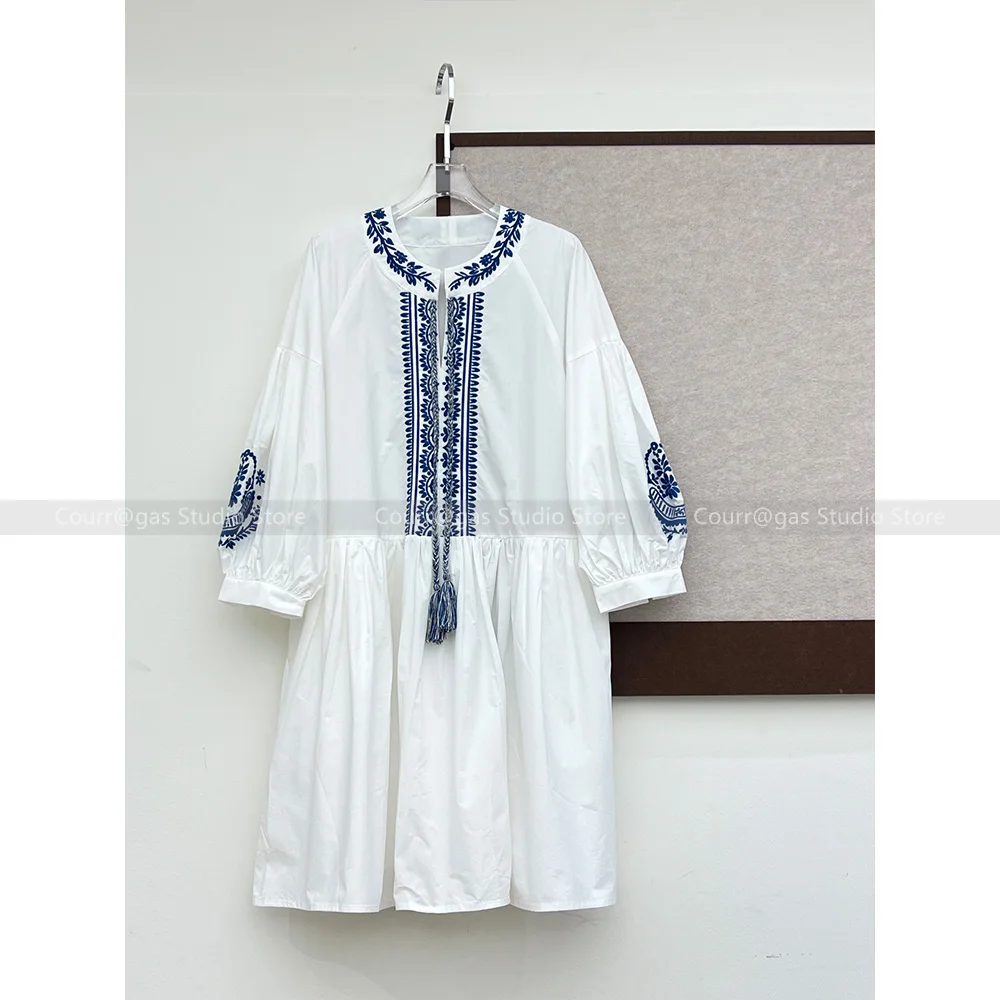 24 Spring and summer new Scandinavian minimalist design ethnic style embroidery V-neck strap lantern sleeve loose dress women
24 Spring and summer new Scandinavian minimalist design ethnic style embroidery V-neck strap lantern sleeve loose dress women