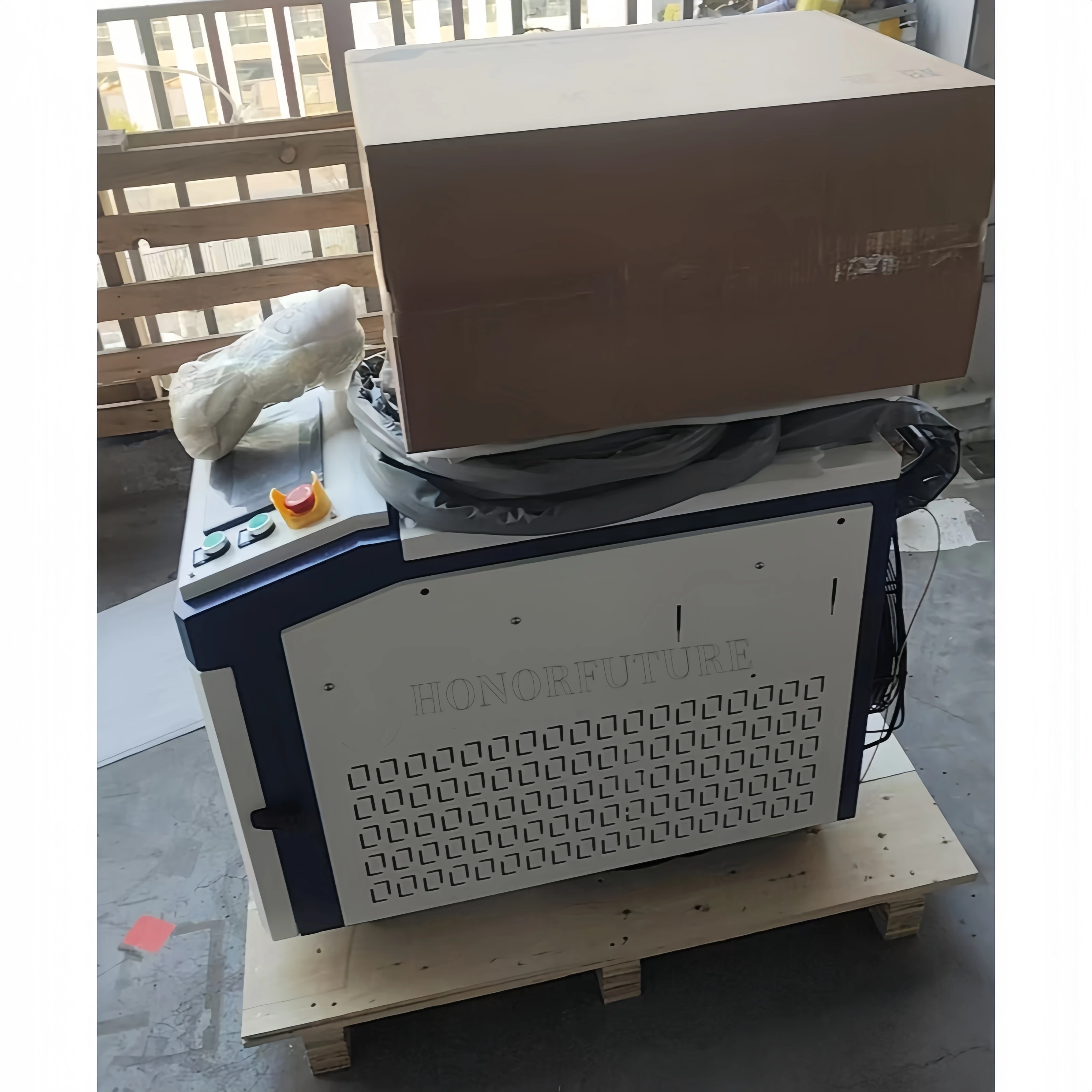 Ручной сварочный аппарат 4 в 1, инструменты с ЧПУ, высокое качество, продажа, 1,5 кВт, 2 кВт, 3 кВт, 5 кВт, 6 кВт, лазерный сварочный аппарат по металлу
Ручной сварочный аппарат 4 в 1, инструменты с ЧПУ, высокое качество, продажа, 1,5 кВт, 2 кВт, 3 кВт, 5 кВт, 6 кВт, лазерный сварочный аппарат по металлу