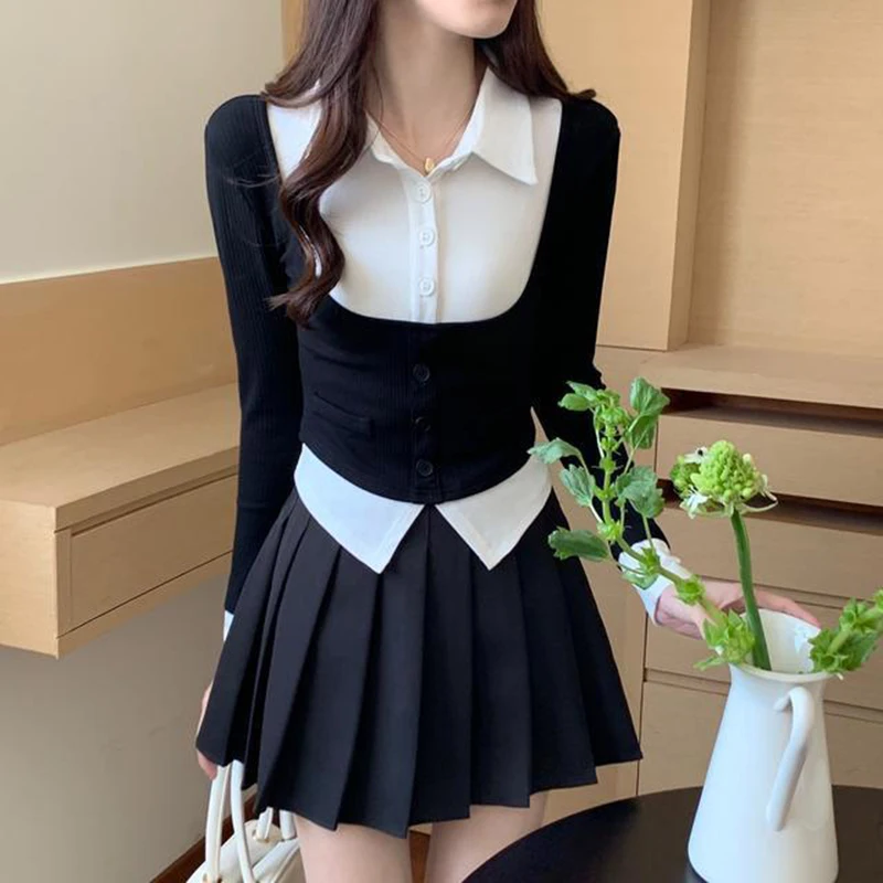 Корейская версия, лоскутные футболки с цветными блоками, топы из двух предметов, топы с длинными рукавами + однотонная плиссированная юбка, осенний модный милый комплект
Корейская версия, лоскутные футболки с цветными блоками, топы из двух предметов, топы с длинными рукавами + однотонная плиссированная юбка, осенний модный милый комплект