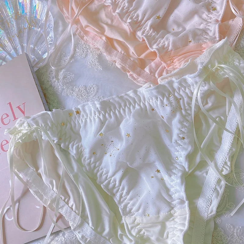 Summer Cool Feeling Ice Silk Underwear Gold Star Milk Cotton Pants Women's Low Waist Comfortable Briefs Sexy Butterf...
Summer Cool Feeling Ice Silk Underwear Gold Star Milk Cotton Pants Women's Low Waist Comfortable Briefs Sexy Butterf...