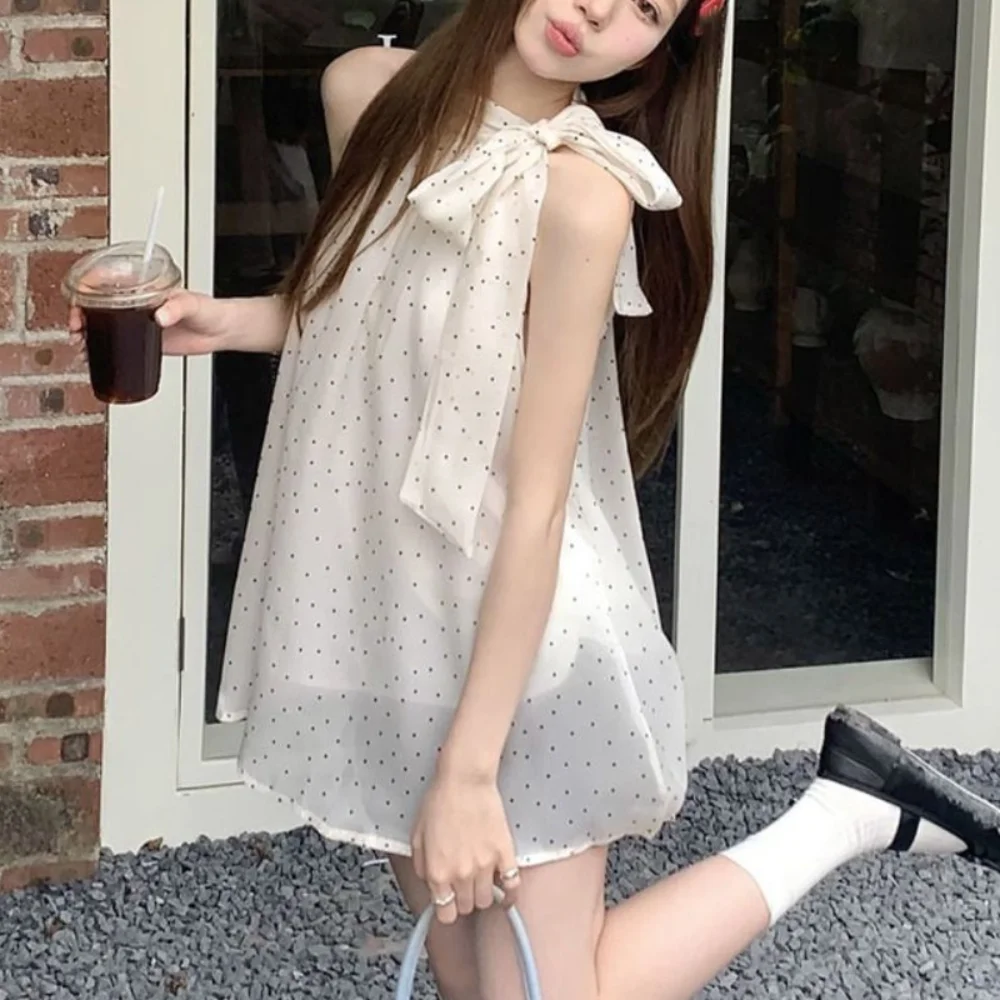 Comfortable Y2k Sleeveless Crop Top Loose Sweet Dot Lace Up Vest Top Chic Korean Style Women Camisole Female
Comfortable Y2k Sleeveless Crop Top Loose Sweet Dot Lace Up Vest Top Chic Korean Style Women Camisole Female