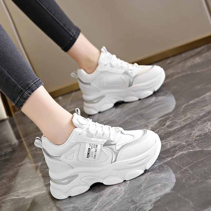 NEW Women's Sneakers Spring Thick-soled Lightweight Shoes Non-slip Comfortable Casual Shoes Breathable All-match Running Shoes
NEW Women's Sneakers Spring Thick-soled Lightweight Shoes Non-slip Comfortable Casual Shoes Breathable All-match Running Shoes