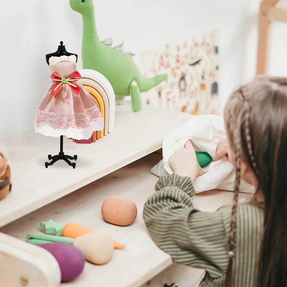 6 Pcs Fashion Hanger Baby Mannequins Plastic Dress Holder Figure Display Stands 
6 Pcs Fashion Hanger Baby Mannequins Plastic Dress Holder Figure Display Stands