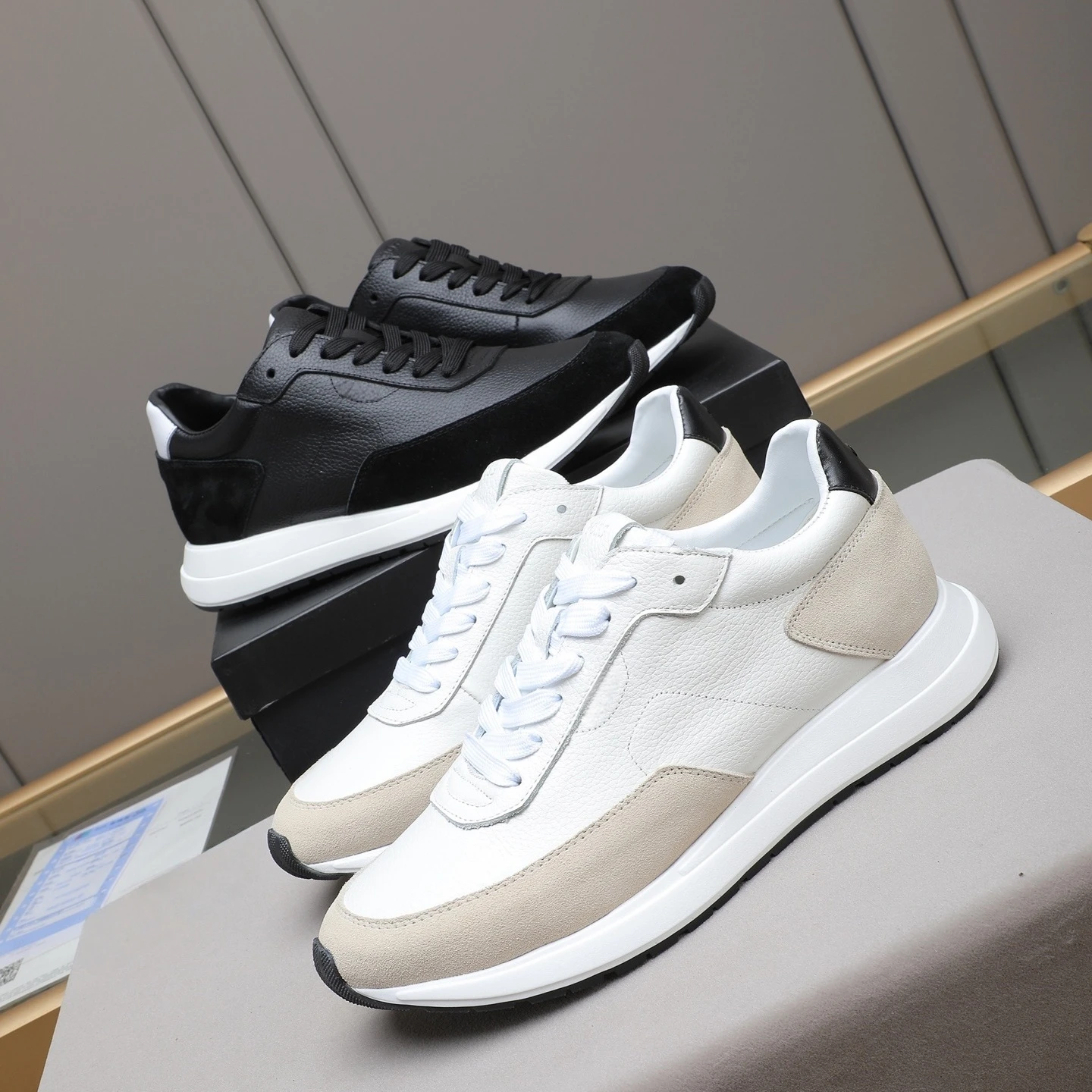 Luxury Brand Men's Shoes Handmade Casual Sneakers Breathable Genuine Leather Outdoor Hiking Cycling Running Shoes Holiday Gifts
Luxury Brand Men's Shoes Handmade Casual Sneakers Breathable Genuine Leather Outdoor Hiking Cycling Running Shoes Holiday Gifts