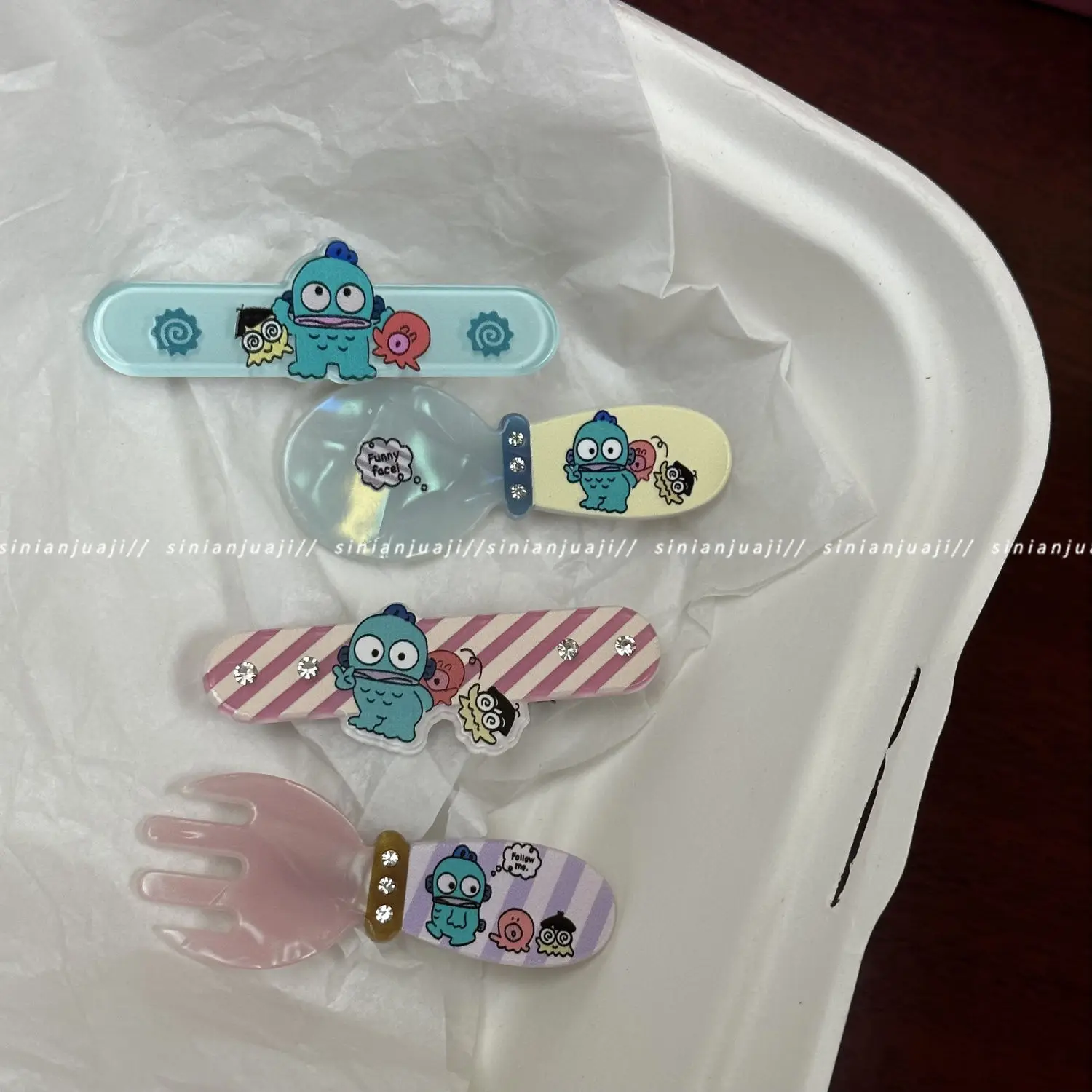 Hangyodon Peripherals Trend Fashion Versatile Personality Delicate Hairpin Cartoon Cute Bangs Clip Student Mini Hair Accessories
Hangyodon Peripherals Trend Fashion Versatile Personality Delicate Hairpin Cartoon Cute Bangs Clip Student Mini Hair Accessories