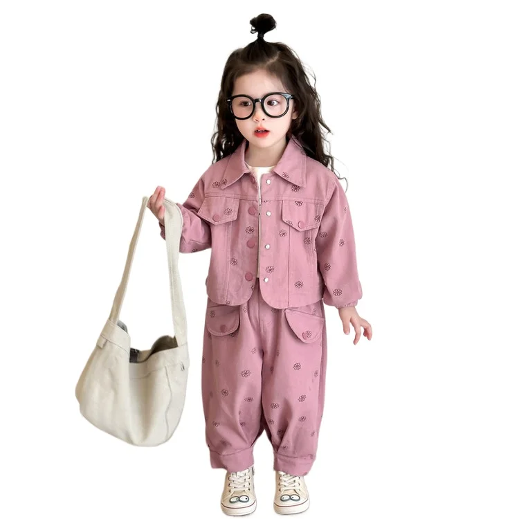 2025 Girls spring coat set new children foreign style girl baby spring and autumn leisure cardigan two-piece set of tide
2025 Girls spring coat set new children foreign style girl baby spring and autumn leisure cardigan two-piece set of tide