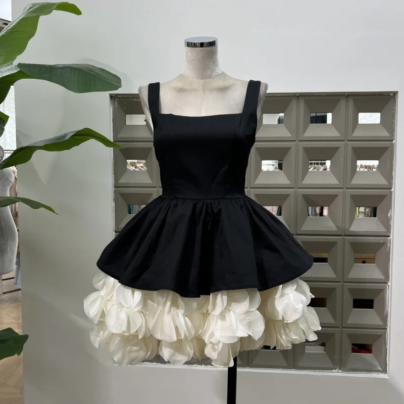 Elegant Princess Style Square Neck Petal Heavy Craft Waist-Cinching Birthday Party High-End Chic Puffy Dress
Elegant Princess Style Square Neck Petal Heavy Craft Waist-Cinching Birthday Party High-End Chic Puffy Dress