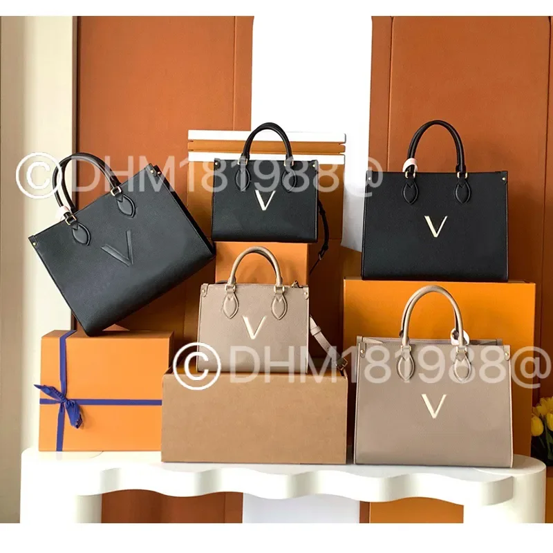 genuine cowhide embossed floral pattern women's wallet women's mother and child shopping bag women's shoulder bag tote bag
genuine cowhide embossed floral pattern women's wallet women's mother and child shopping bag women's shoulder bag tote bag