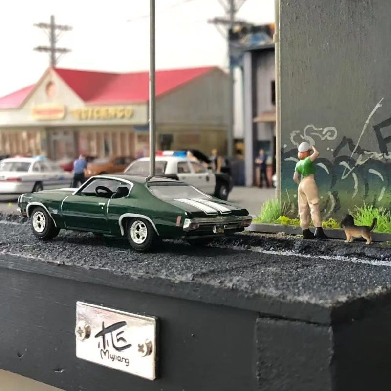Model 1:64 Supernatural 1967 Chevrolet Impala Sport Sedan Diecast Metal Alloy Model Car Toys For Kids Gift Welcome product
Model 1:64 Supernatural 1967 Chevrolet Impala Sport Sedan Diecast Metal Alloy Model Car Toys For Kids Gift Welcome product