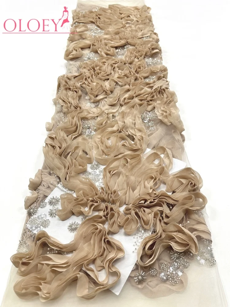 OLOEY Latest Delicate Elegant Best Quality Soft Embroidered Beaded Tube Lace With Stones fabric For Party Evening Dress
OLOEY Latest Delicate Elegant Best Quality Soft Embroidered Beaded Tube Lace With Stones fabric For Party Evening Dress