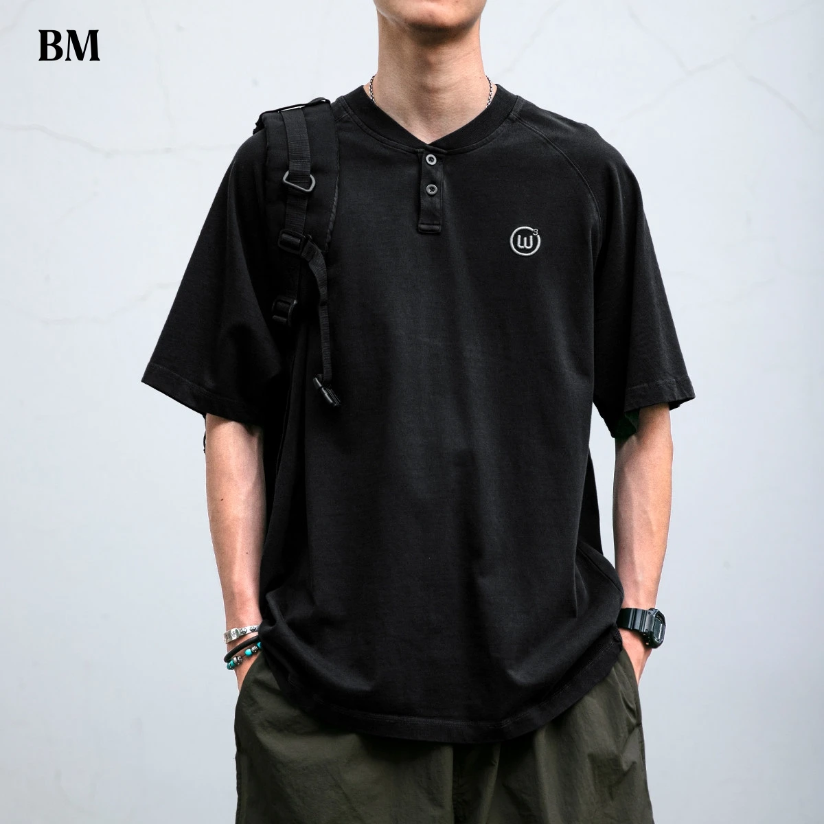 Мужская футболка-хенли из 100% хлопка с коротким рукавом, свободного кроя, оверсайз, с вышивкой, простая, модная, летняя, повседневная, комфортная, стильная, топ
Мужская футболка-хенли из 100% хлопка с коротким рукавом, свободного кроя, оверсайз, с вышивкой, простая, модная, летняя, повседневная, комфортная, стильная, топ