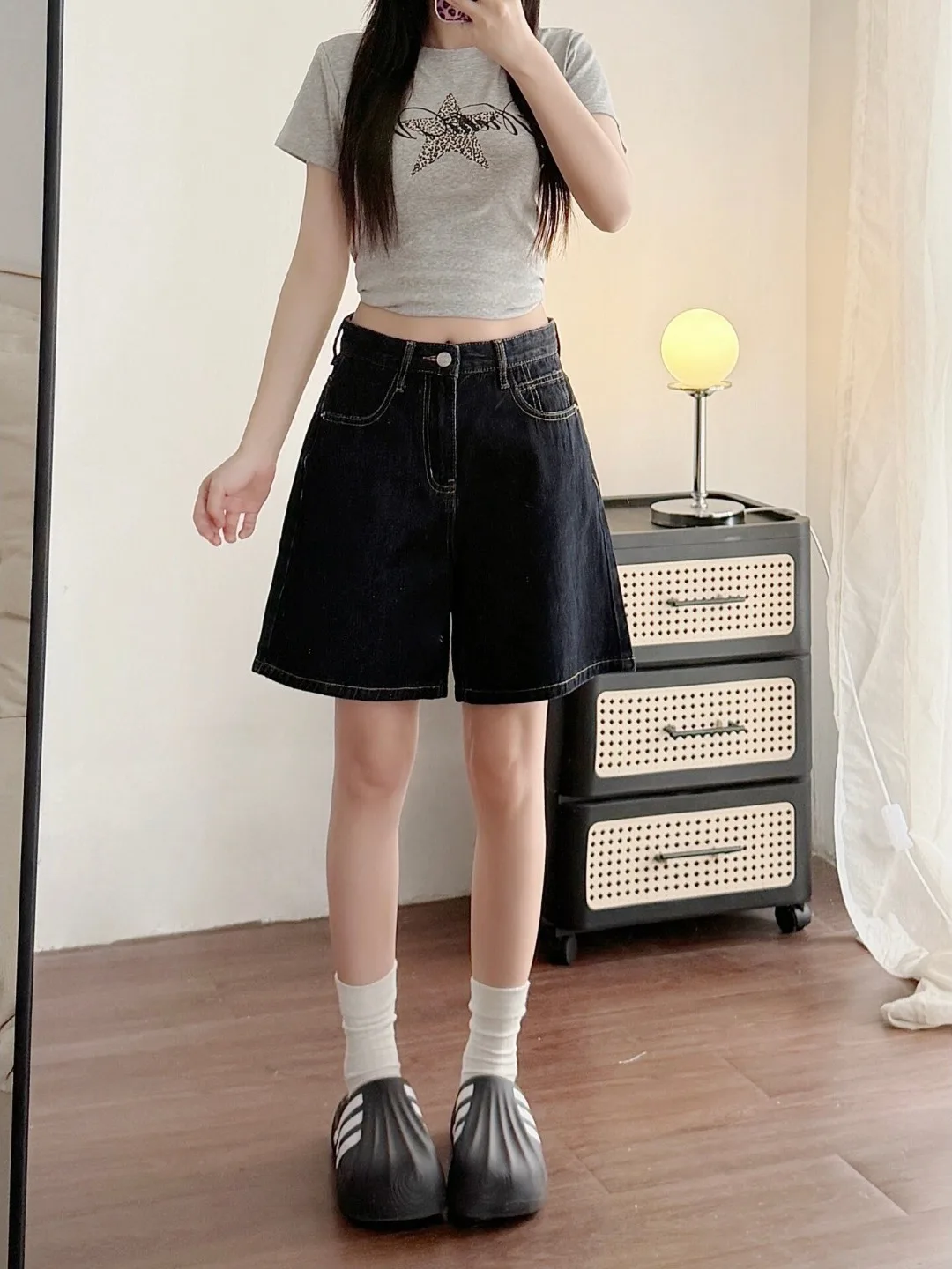 plus Size Casual American Deep Blue Denim Shorts Women's A-Line Five-Quarter Mid-Pants Summer plus Size Small Figure Shorts
plus Size Casual American Deep Blue Denim Shorts Women's A-Line Five-Quarter Mid-Pants Summer plus Size Small Figure Shorts