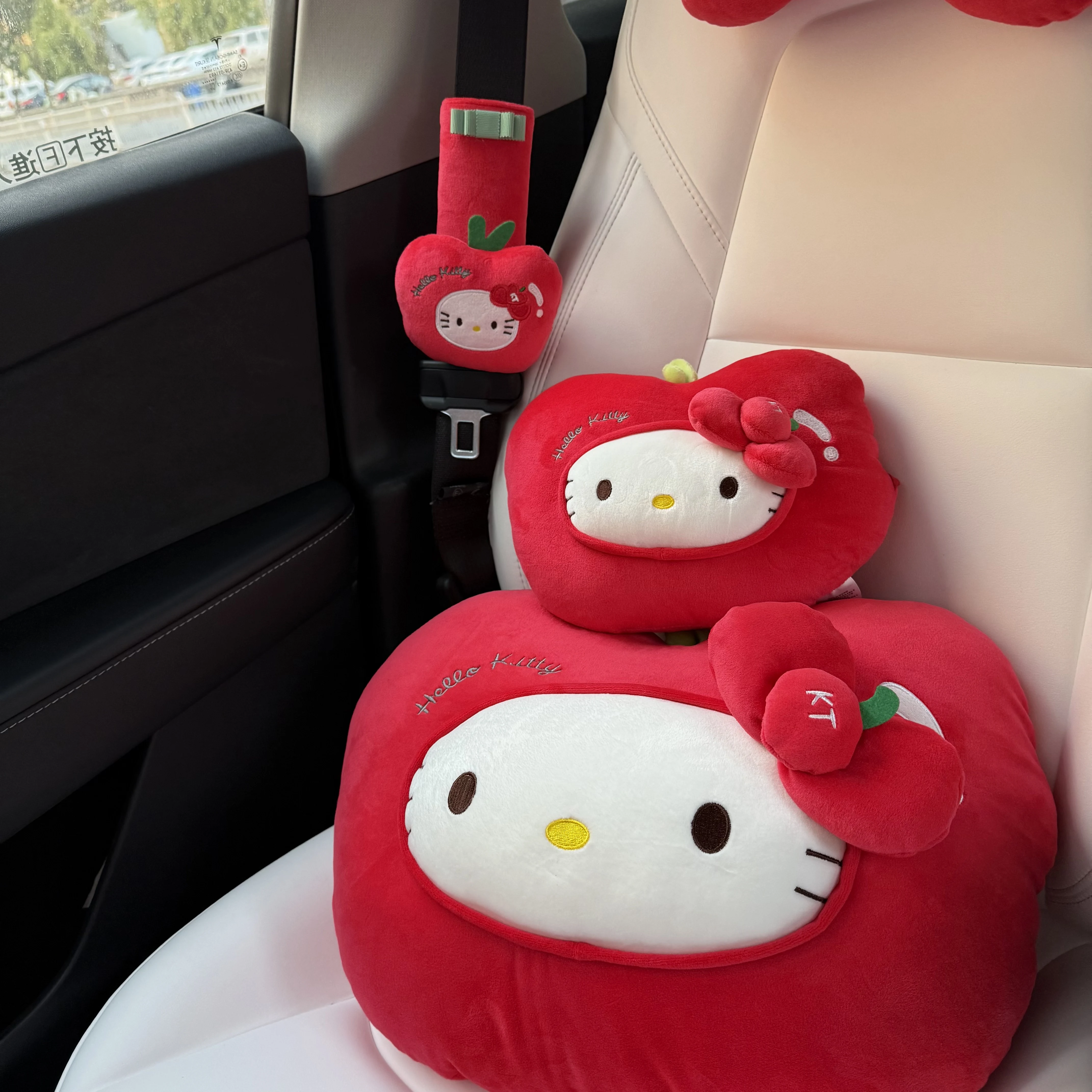 Christmas Red Apples Car Seat Neck Rest Pillow Car Headrest Plush Cushion Warmth and Comfort Universal Lumbar Pillow Support
Christmas Red Apples Car Seat Neck Rest Pillow Car Headrest Plush Cushion Warmth and Comfort Universal Lumbar Pillow Support