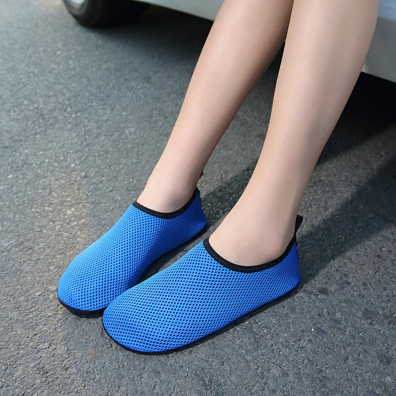 2025 Summer Unisex Water Shoes: Quick-Dry Mesh Aqua Socks, Non-Slip Yoga/Gym Shoes for Indoor & Outdoor Use Mesh breathable
2025 Summer Unisex Water Shoes: Quick-Dry Mesh Aqua Socks, Non-Slip Yoga/Gym Shoes for Indoor & Outdoor Use Mesh breathable