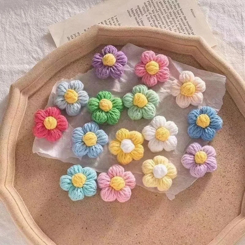 20Pcs 4cm Wool Felt Flower Patches, DIY Sewing Appliques for Clothes Hats Shoes, Floral Decor Hair Clips Craft Supplies
20Pcs 4cm Wool Felt Flower Patches, DIY Sewing Appliques for Clothes Hats Shoes, Floral Decor Hair Clips Craft Supplies